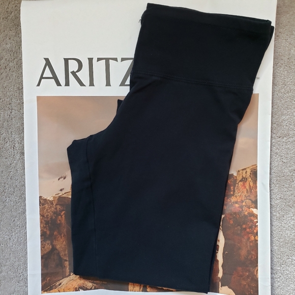 💫$5💫 Aritzia TNA Atmosphere Leggings - size XS - Picture 3 of 5